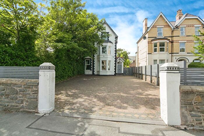 9 Bedroom Semi-detached House For Sale In Marine Road, Colwyn Bay, Conwy, LL29