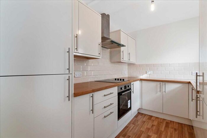 6 Bedroom Terraced House To Rent In Headland Park, Plymouth, PL4