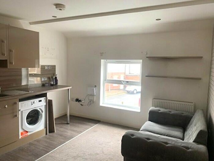 1 Bedroom House To Rent In New Bridge Road, Hull, HU9
