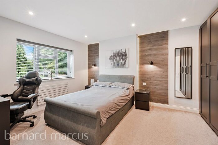 5 Bedroom Detached House For Sale In Sandy Lane South, Wallington, SM6