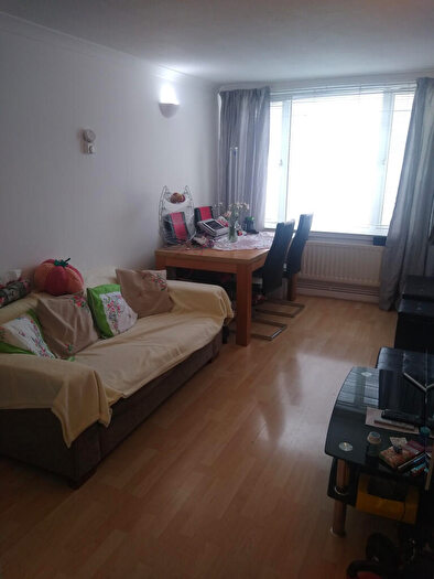 2 Bedroom Apartment To Rent In Mountbatten Square, Ward Royal, Windsor, Berkshire, SL4