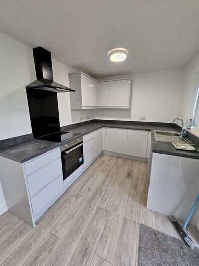 2 Bedroom Semi-Detached House To Rent In Springwell Gardens, Balby, Doncaster, DN4