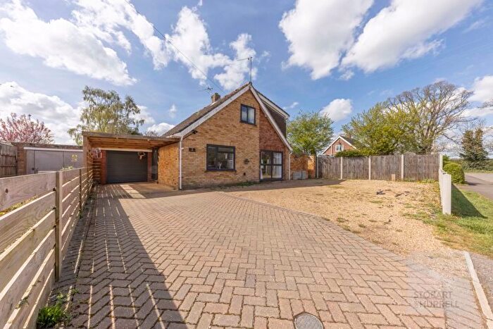 4 Bedroom Detached House For Sale In Mayton Avenue, Frettenham, Norfolk, NR12