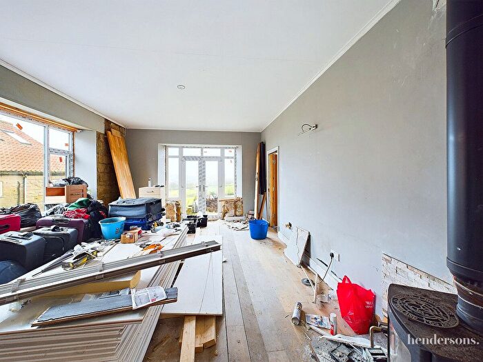 5 Bedroom Detached House For Sale In Heathlands, Egton, YO21