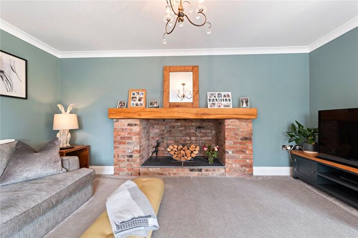 4 Bedroom Detached House For Sale In Pingley Lane, Staythorpe, Newark, Nottinghamshire, NG23