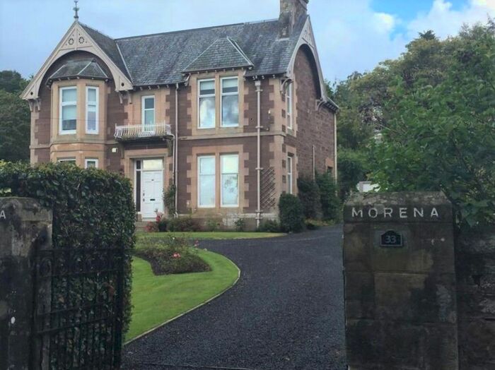 3 Bedroom Flat To Rent In Victoria Terrace, Crieff, PH7