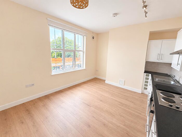 1 Bedroom Apartment To Rent In Flat, A Chapel Road, Worthing, BN11