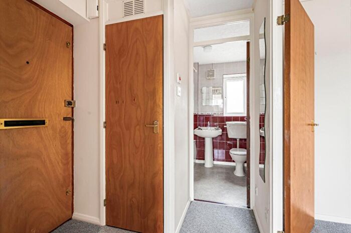 1 Bedroom Apartment For Sale In Old School Place, Burgess Hill, West Sussex, RH15