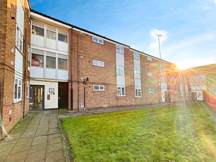 1 Bedroom Flat For Sale In Haslingden Close, Liverpool, L13