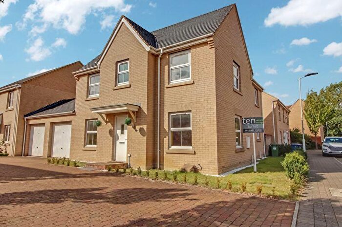 4 Bedroom Detached House To Rent In Fox Brook, Loves Farm, St. Neots, PE19