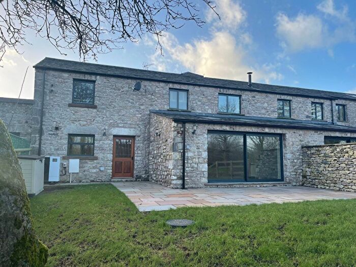 3 Bedroom Barn Conversion To Rent In Pyes Bridge Lane, Hale, LA7