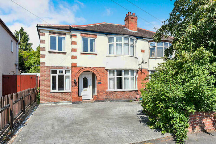 5 Bedroom Semi-Detached House To Rent In Harbury Street, Burton-on-trent, DE13