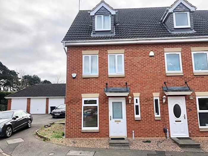 3 Bedroom House To Rent In Brockton Street, Northampton, NN2
