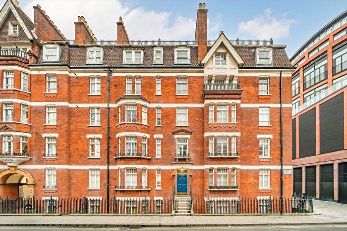 1 Bedroom Flat To Rent In Gilbert Street, London, W1K