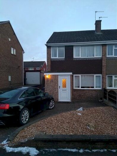 3 Bedroom Semi-Detached House To Rent In Wingfield Drive, Ilkeston, DE7