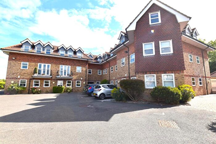 1 Bedroom Retirement Property For Sale In High Road, Benfleet, SS7
