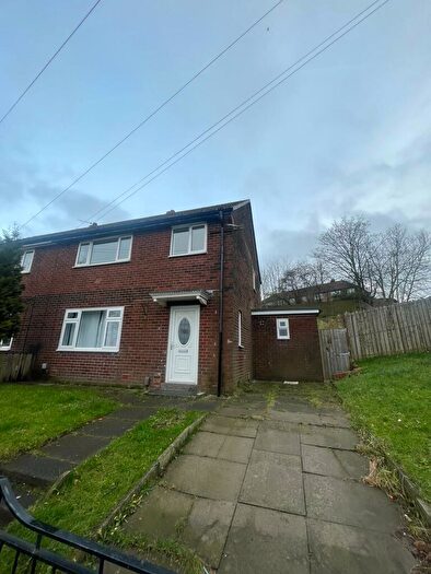 3 Bedroom Property To Rent In Aldercroft Avenue, Bolton, BL2