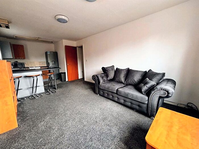 2 Bedroom Flat To Rent In Crown Station Place, Liverpool, L7