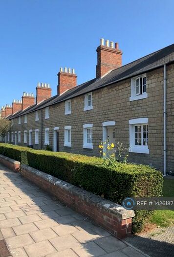 1 Bedroom Terraced House To Rent In Exeter Street, Swindon, SN1