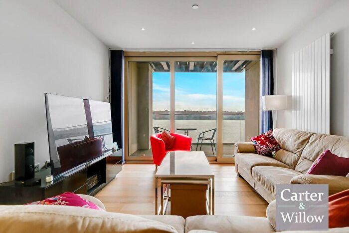 3 Bedroom Flat For Sale In Liner House, Royal Wharf Walk, London, E16