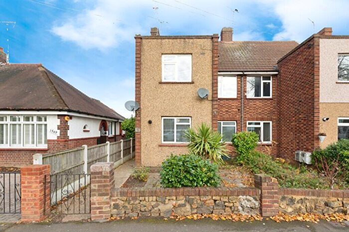 2 Bedroom Flat To Rent In London Road, Leigh-on-Sea, SS9