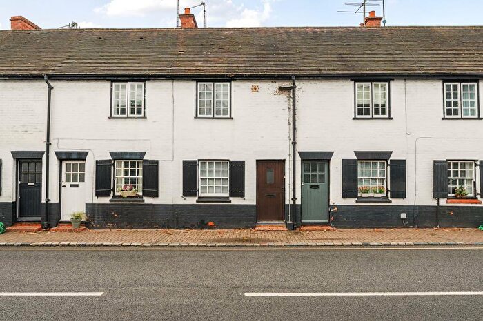 2 Bedroom Cottage For Sale In High Street, Wargrave, RG10