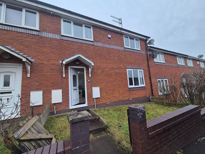 3 Bedroom Terraced House For Sale In Venice Street, Bolton, BL3