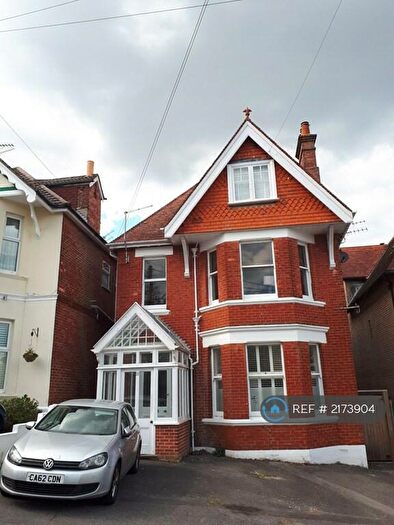 1 Bedroom Flat To Rent In Beaulieu Road, Bournemouth, BH4