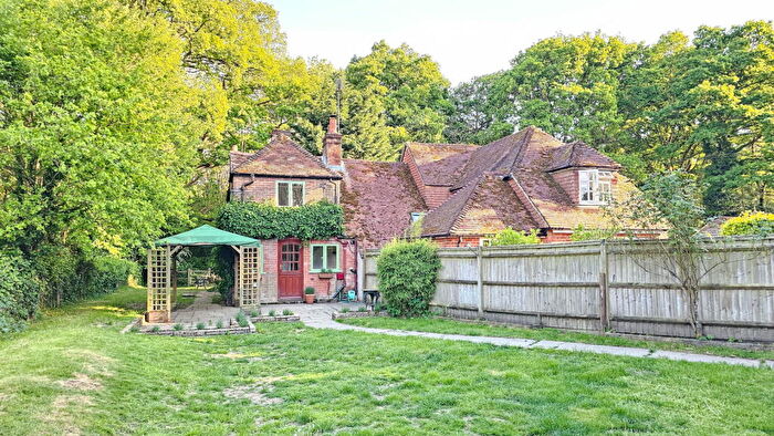 3 Bedroom Semi-Detached House For Sale In Westrop Green, Cold Ash, RG18