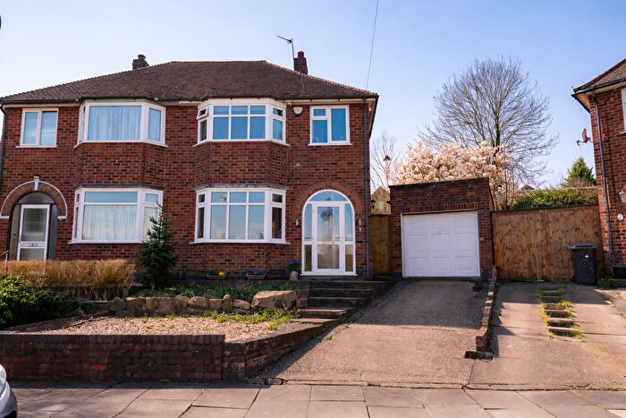 3 Bedroom Semi Detached House For Sale In Balcombe Avenue, Western Park, Leicester, Leicestershire, LE3