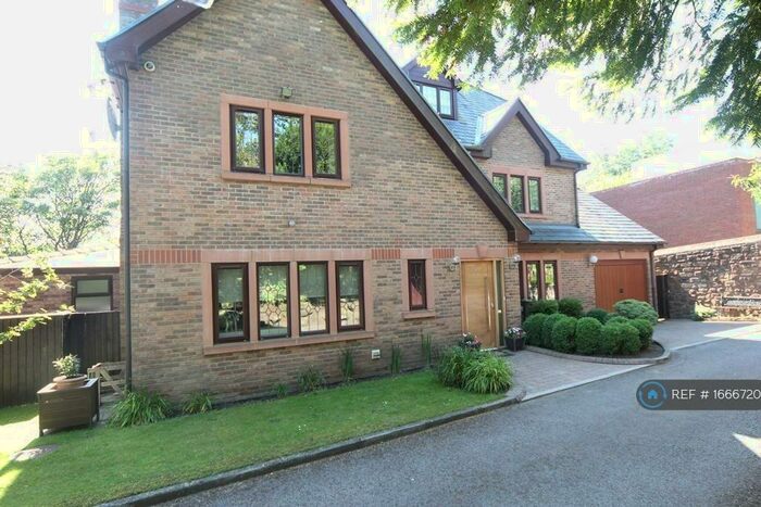 7 Bedroom Detached House To Rent In Three Acres Close, Woolton, Liverpool, L25