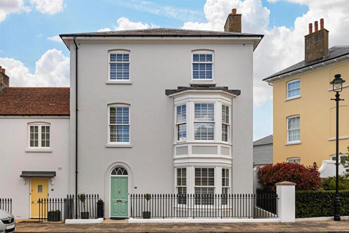 5 Bedroom End Of Terrace House For Sale In Dugdale Road, Poundbury, Dorchester, DT1