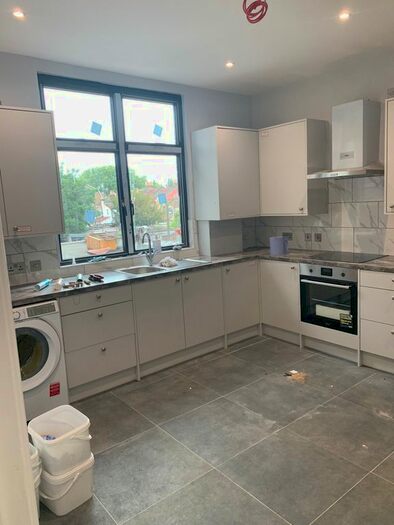 Studio To Rent In Hertford Road, Enfield, N9