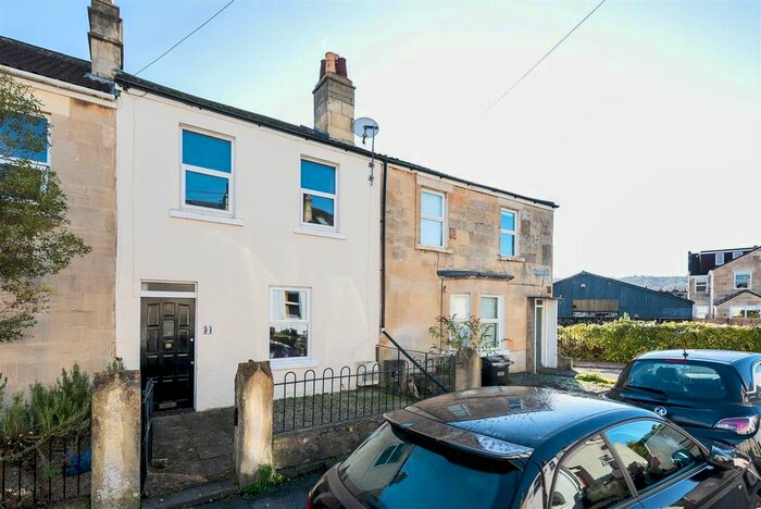 4 Bedroom Terraced House To Rent In Dorset Street, Bath, BA2