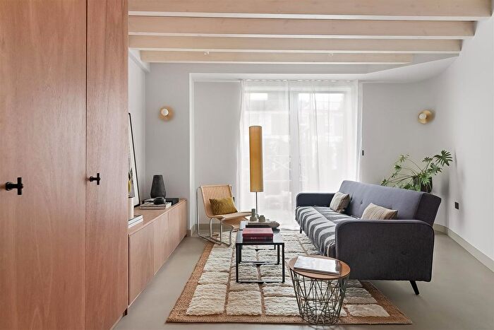 1 Bedroom Property To Rent In Kings Grove, London, SE15