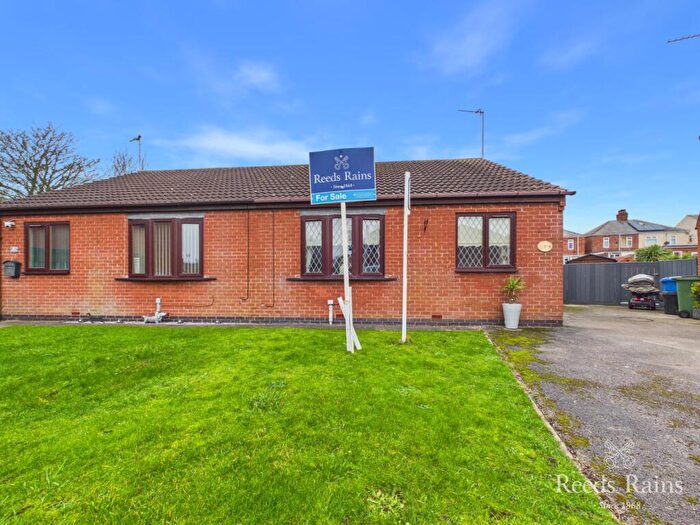 2 Bedroom Bungalow For Sale In St. Nicholas Park, Withernsea, East Yorkshire, HU19