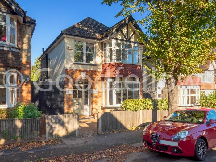 4 Bedroom Detached House To Rent In Carshalton Park Road, Carshalton, SM5