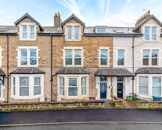 1 Bedroom Apartment For Sale In Grove Park Terrace, Harrogate, HG1