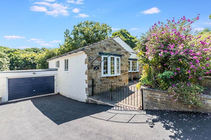 3 Bedroom Bungalow For Sale In Ghyll Close, Steeton, Keighley, West Yorkshire, BD20