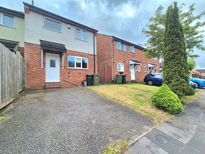 3 Bedroom Semi-Detached House To Rent In Oadby, Leicester, LE2