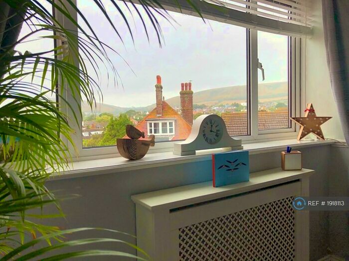 1 Bedroom Flat To Rent In Burlington Road, Swanage, BH19