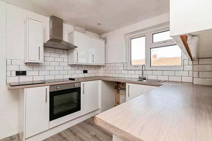 2 Bedroom Flat To Rent In Carnarvon Place, Bingham, NG13