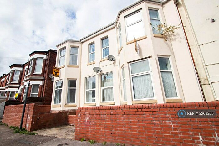 4 Bedroom Flat To Rent In Ordnance Road, Southampton, SO15