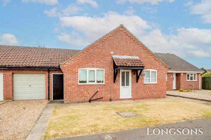 2 Bedroom Link Detached House To Rent In Buckenham Close, Swaffham, PE37