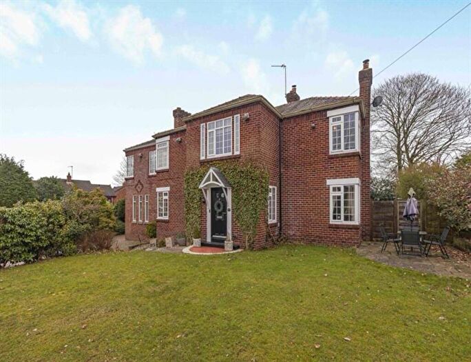 6 Bedroom Detached House For Sale In Gawsworth Road, Macclesfield, SK11