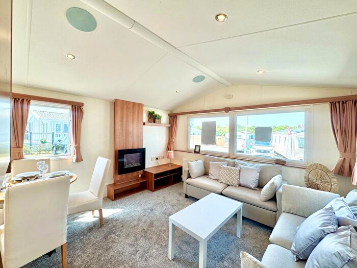 2 Bedroom Caravan For Sale In Willerby Caledonia, Oaklands Holiday Park, Clacton-on-Sea, Essex, CO16