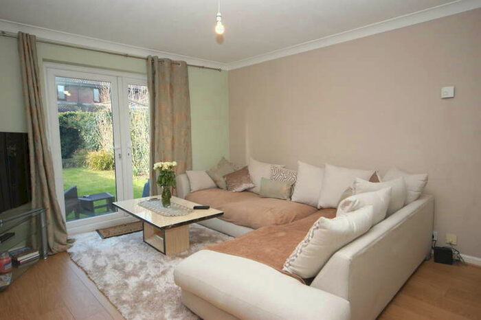 2 Bedroom End Of Terrace House To Rent In Thrush Green, Harrow, HA2