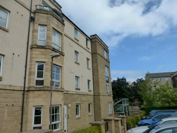 2 Bedroom Flat To Rent In Dicksonfield, Leith, Edinburgh, EH7