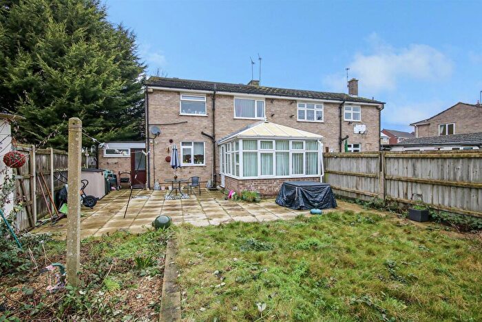 3 Bedroom Semi-Detached House For Sale In Paine Road, Norwich, NR7