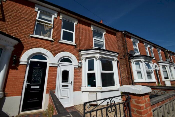 3 Bedroom Semi-Detached House To Rent In Faraday Road, Ipswich, IP4